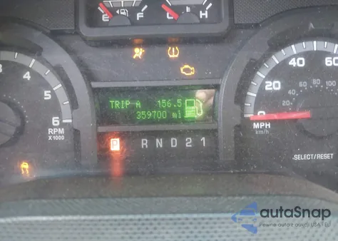 2010 Ford E-350 Super Duty Xl/Xlt z USA, uszkodzony, nr VIN 1FBNE3BL6ADA06786